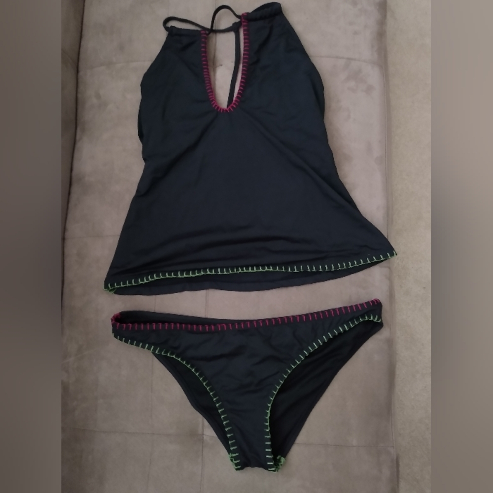 Lucky Brand Black w/ red & green accents Bikini Swim Set Medium